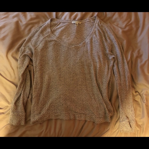 American Eagle Outfitters Sweaters - American Eagle women’s long-sleeve sweater Medium